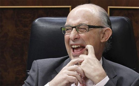 El Gobierno estima en 100.000 los empleados públicos que serán despedidos